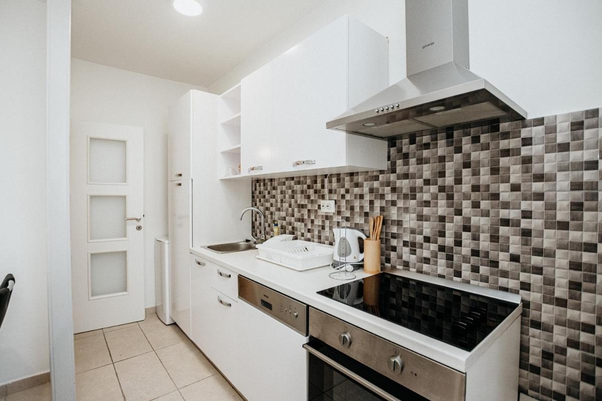 زادار Double And Single S Apartments المظهر الخارجي الصورة