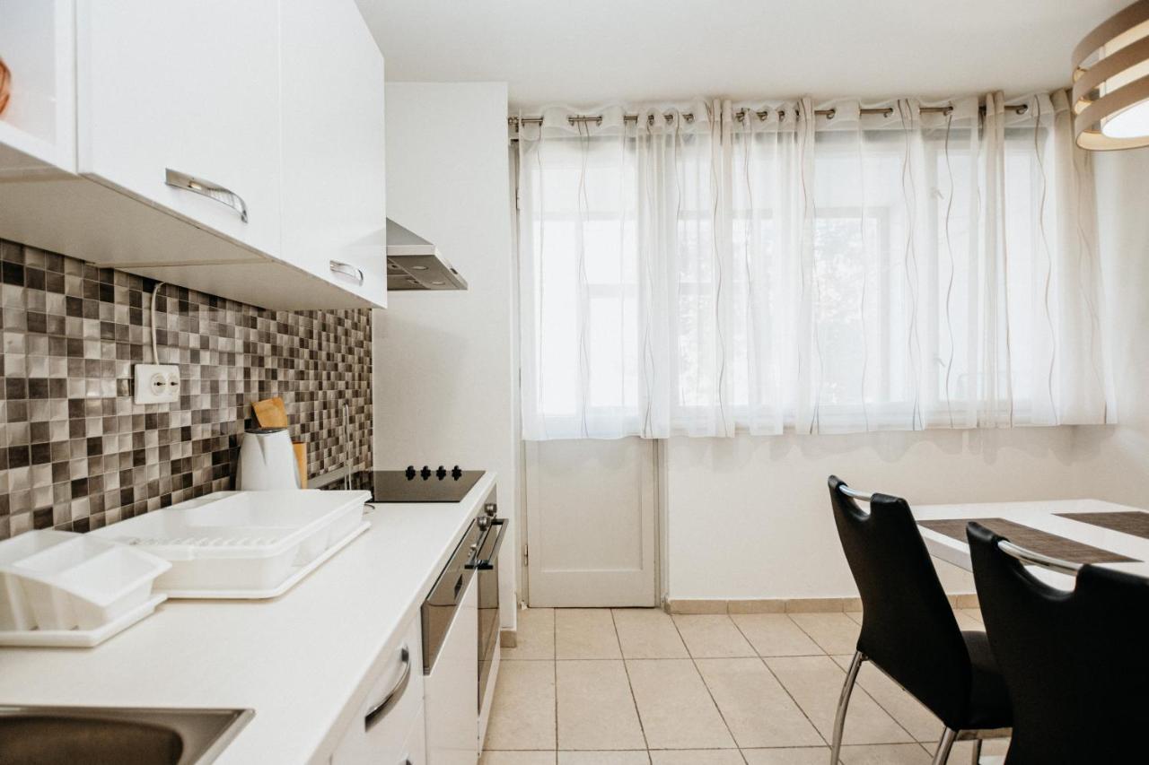 زادار Double And Single S Apartments المظهر الخارجي الصورة