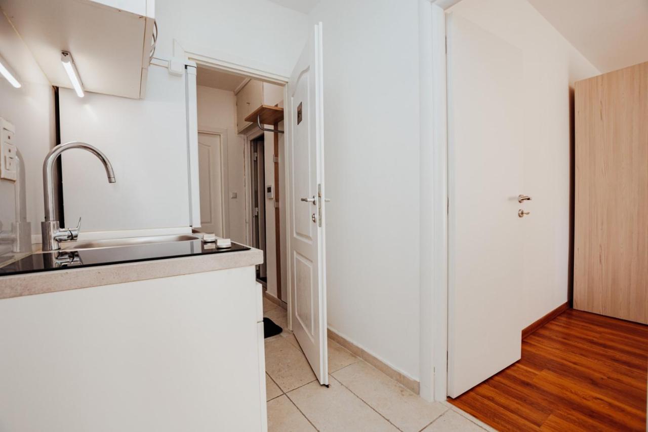 زادار Double And Single S Apartments المظهر الخارجي الصورة
