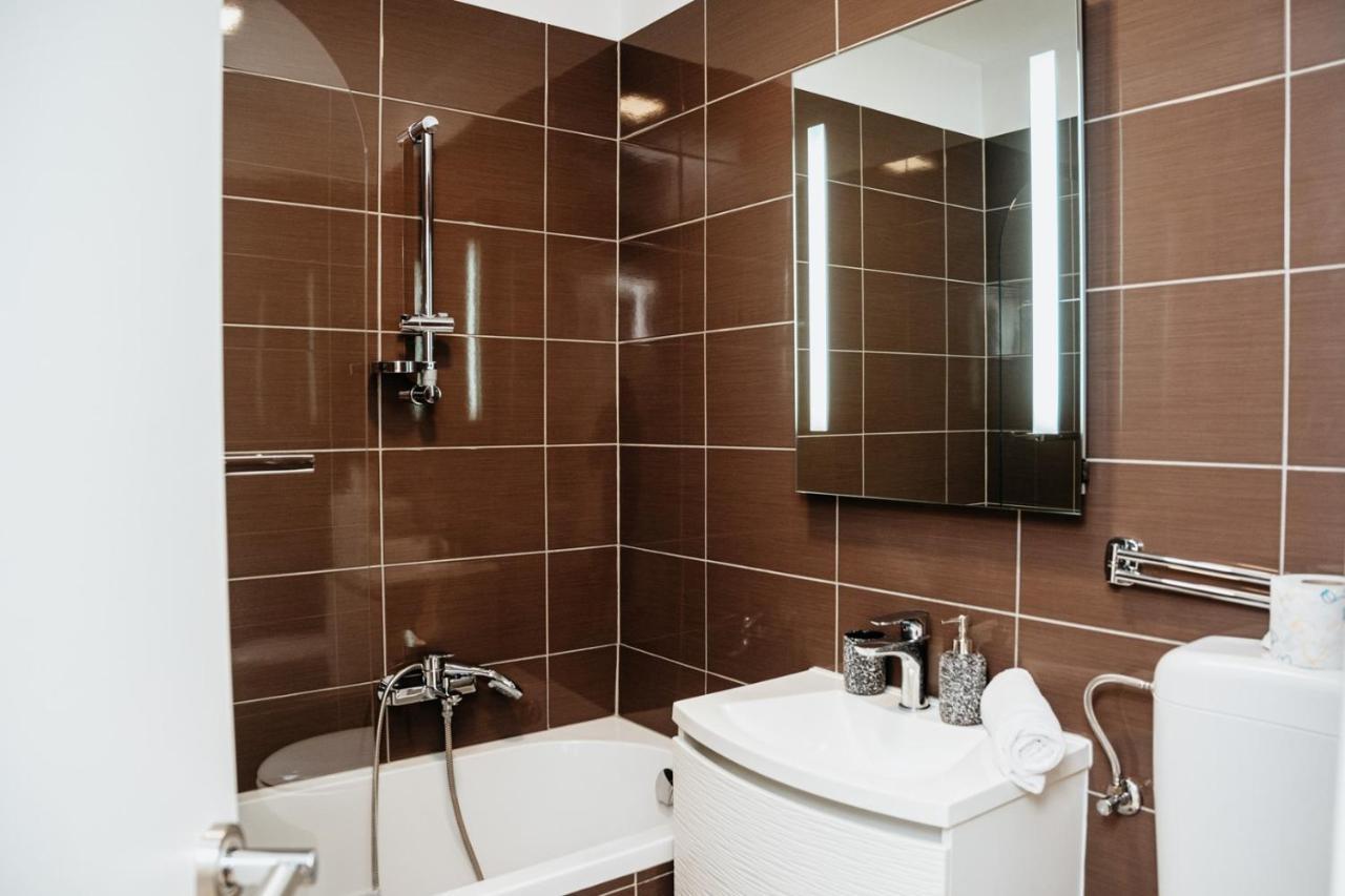 زادار Double And Single S Apartments المظهر الخارجي الصورة