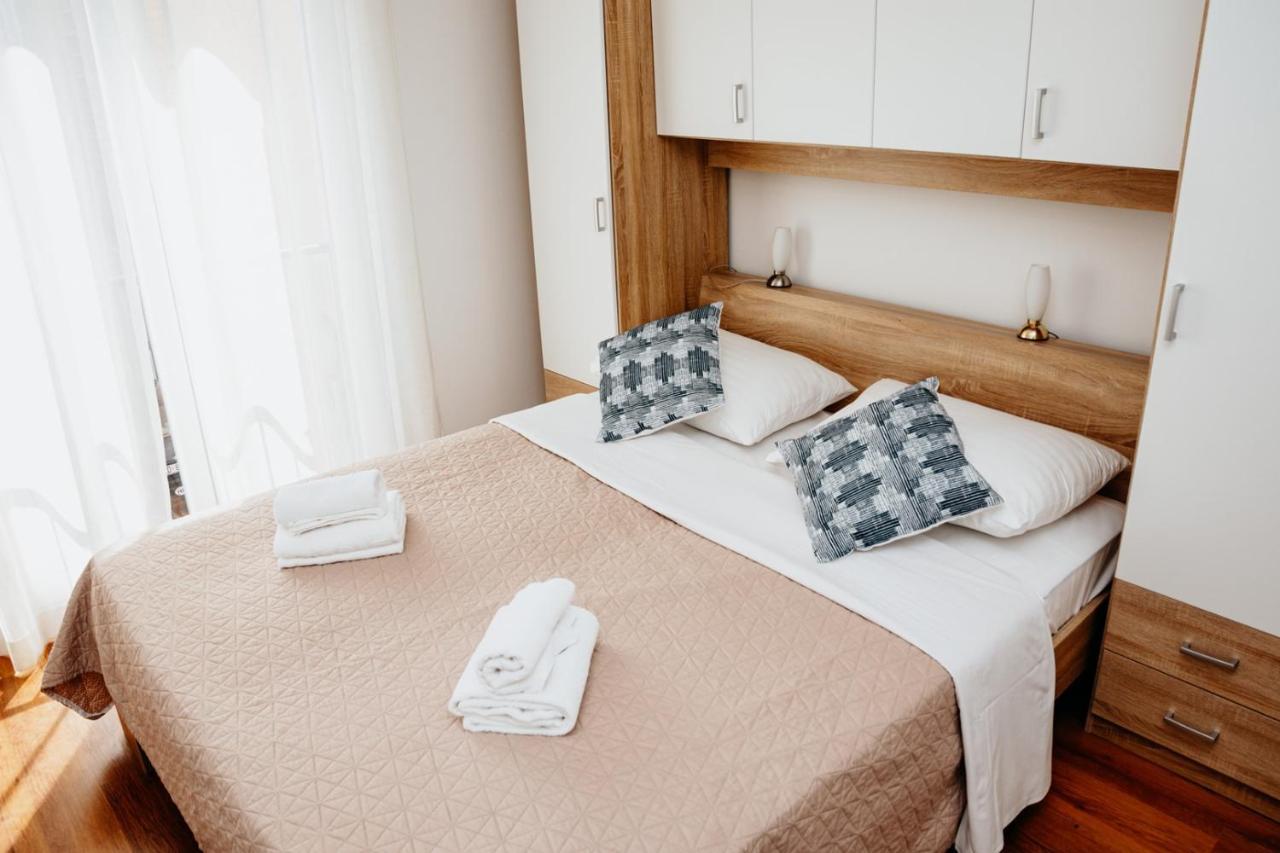 زادار Double And Single S Apartments المظهر الخارجي الصورة